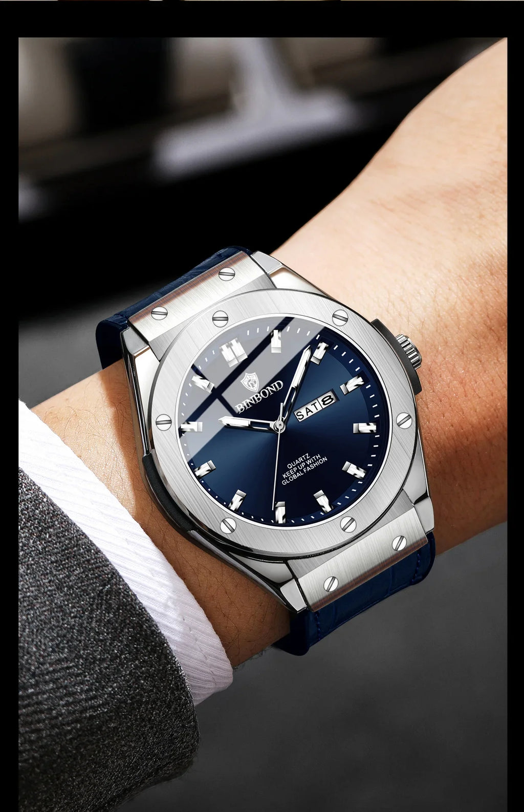 relogio com pulseira de couro
